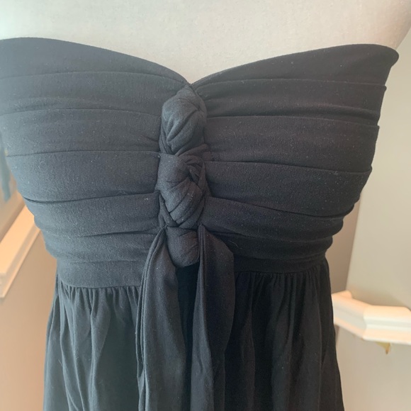 Black strapless smocked flowy top. Size medium. - Picture 9 of 13